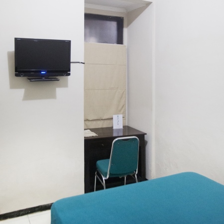 Kamar Melati Hotel Galuh Anindita - 1 queen bed, 12 m²